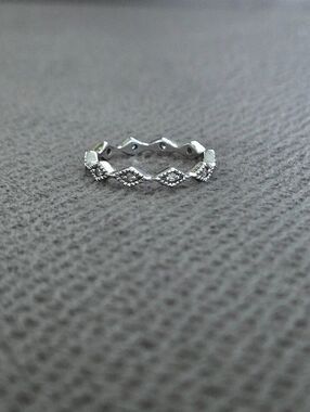 Silver🤍 Ring💍 with Swarovski Marcasites